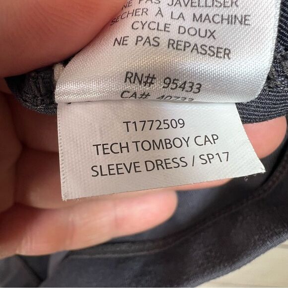Toad&Co Tech Tomboy Cap Sleeve Dress Gray Stretch Pullover Outdoors Size S - Picture 8 of 10